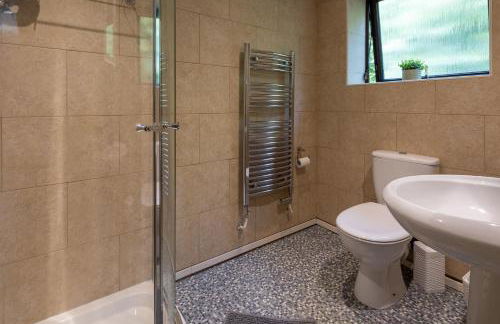 Comfy Chippenham Double Ensuite Home with Large Garden with Parking x 4 - Foto 30