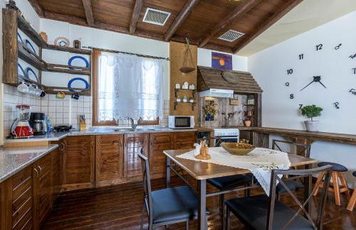 Selana House with outdoor pool - Foto 14