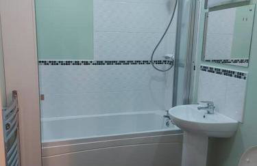 Otterhole Barn Holiday Apartment - Photo 17