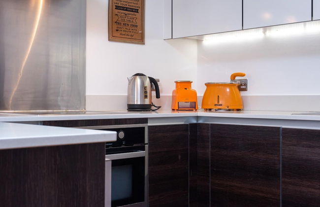 Two Bedroom Flat With Balcony in Central Wimbledon by Underthedoormat - Foto 21