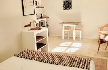 La maison blanche Intra-Muros Free parking - Foto 10