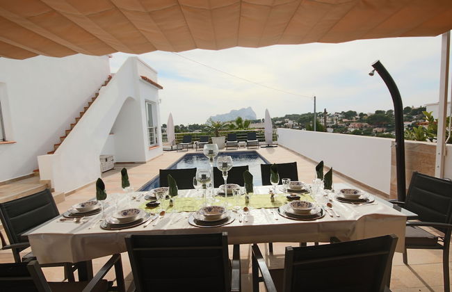 Private Family Retreat With Pool Short Walk to the Sea - Foto 17