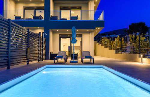 Limi Deluxe Sea View Suites - Private Pools - Foto 7