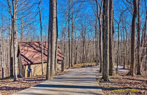 Quiet & Private Cabin ~ 5 Mi to Dale Hollow Lake! - Foto 25
