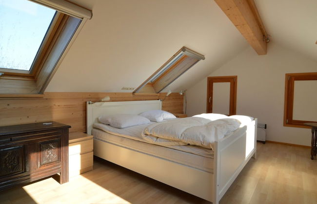 Holiday Home in Izier With Roofed Terrace, Garden, Parking - Foto 2