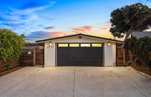 Dog-Friendly House with Hot Tub, AC, Game Room - Photo 24