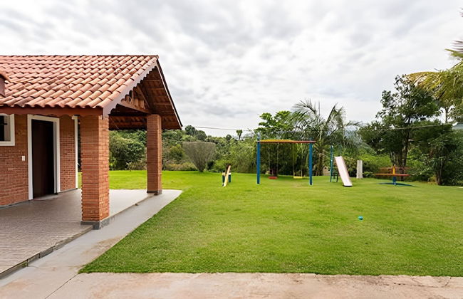 Chácara com 4 Chalés grande piscina - Foto 55