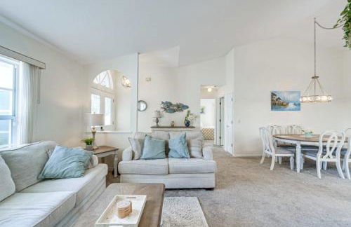 3 BR Pool Home 9 Miles to Beach and Golf Courses - Photo 3