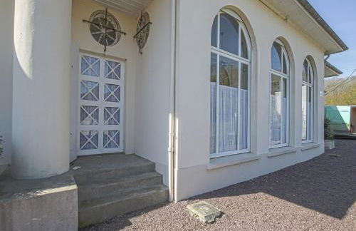 Spacious holiday home in Aure sur Mer with garden - Foto 10