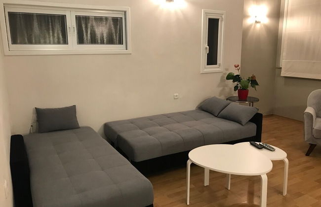 KAV Apartments-Near Ichilov Pumbedita St - Photo 11