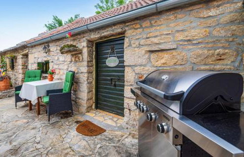 Gorgeous Home In Benkovac - Photo 17