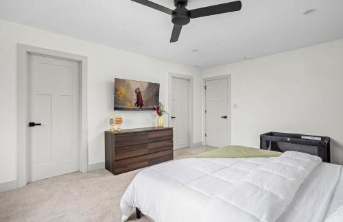 Hot Tub - Gym - Pizza Oven - PS5 - Ping Pong - 2MIN from DT - Foto 8