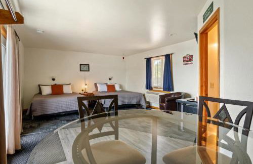 Lakeside Double Queen Suite Upper-Level Retreat - Foto 14