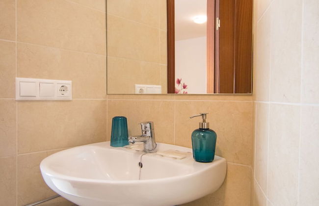 Holidays2Malaga Juan de Mena Apartments - Photo 58