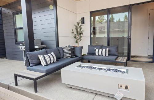 Downtown Luxury Villa Hot Tub Walk To Lake - Foto 27