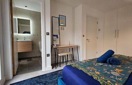 Sleek 4BR Townhouse - Rooftop - Hot Tub - Foto 39