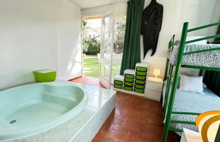 Casa con jardín a 45 metros de la playa. ES. - Foto 41