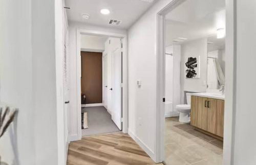 Modern 1BR near Irvine 30 Day Stay - Photo 25