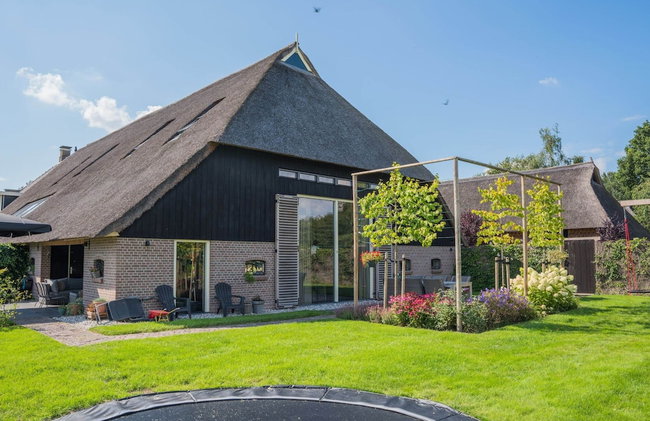 Grandeur Farmhouse in Dwingeloo at a National Park - Foto 1