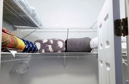 Spacious 2BR 2BA Suite - Walk to Mall & Hospitals - Foto 26