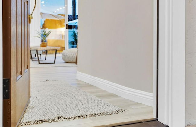 Designer Coastal Paradise w Pool - Steps to Beach - Foto 46