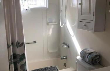 Morning Dove - Hidden Brookside Cottage in the Woods - Hot Tub - Fire Pit - Pet-Friendly - Seneca & Keuka Wine Trails - Foto 19