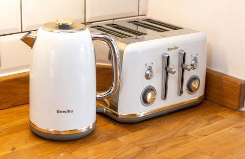 Stylish Cottage - Walk to Beach & Pubs & Fast WiFi - Foto 20