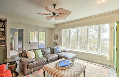 Lake Keowee Resort Condo with Balcony and Pool Access! - Foto 4