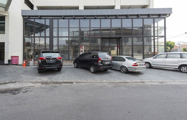 RedDoorz Apartment near Grand City Mall - Foto 24