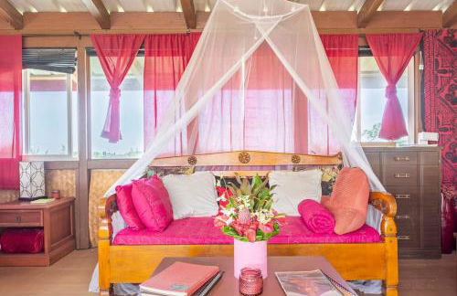 THE MAGICAL LAVA TEMPLE with EPIC Volcano Views! - Foto 7