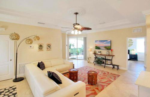 2BR Condo On Venice Island - Minutes To Beaches - Foto 6