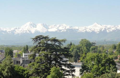 Cap Sud - 53m2- VUE PYRENEES- HYPERCENTRE-WIFI FIBRE -Nouvelle literie - Photo 9