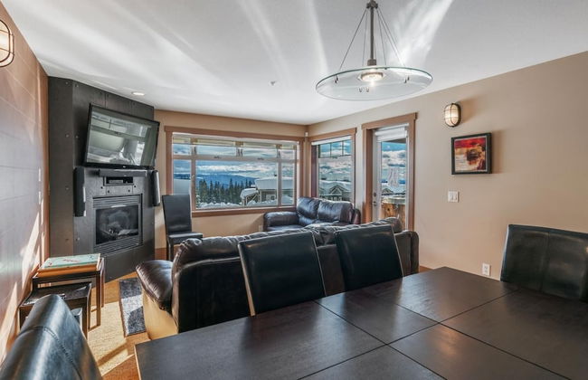 Raven's Nest - Luxury Pet Friendly Condo w/ Private Hot Tub & Mountain Views - Foto 8