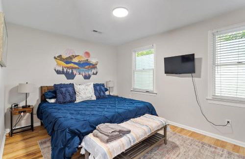 GATHERING HOUSE IN HISTORIC OAKWOOD - Foto 16