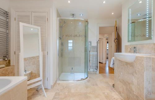 New Inn Farmhouse - Foto 32