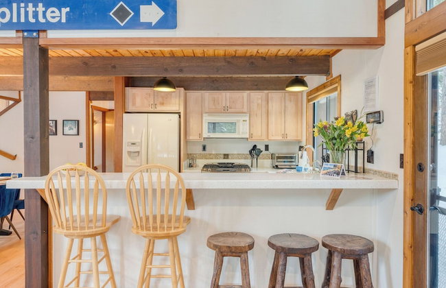 In Northstar Ski Resort! Game Room, Family-friendly Dakine Haus by Avantstay - Photo 101