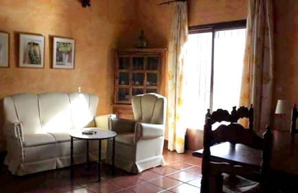 Cosy house in Estepa with mountain view - Photo 3