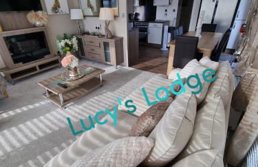 Lucy's Lodge - Photo 11