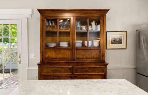 Downtown Historic and Elegant Condo Parking - Foto 16