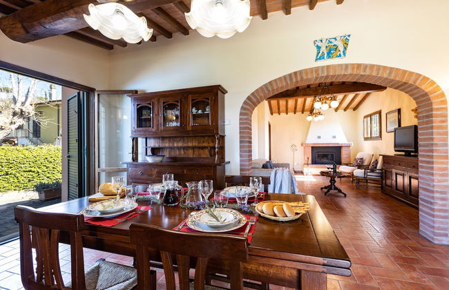 Captivating 1-bed Villa With Pool in Tuscany - Foto 7