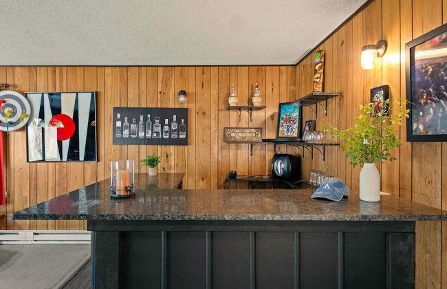 Mountain Magic by Avantstay Firepit Game Room - Pool Table Foosball - Foto 19