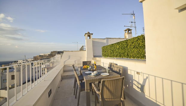 Scirocco Apartment with Terrace by Wonderful Italy - Foto 2, Imagen principal