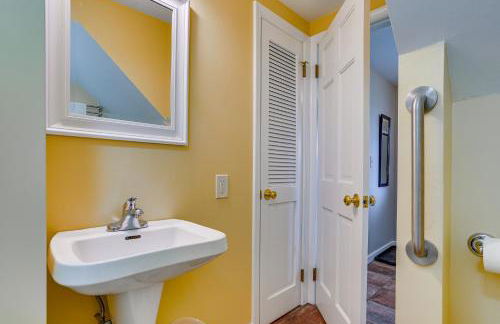 Historic Farmhouse in Layton with Deck! - Foto 18