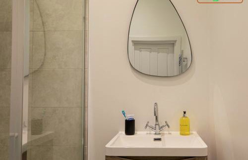 Equinox House - Modern 2 Bedroom 6 Guest Townhouse - Jewellery Quarter Birmingham City Centre - Foto 41