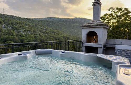 Holiday Home Vrkic with Hot Tub - Photo 37