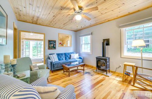 Enchanted Lake Huron Cottage with Beach Access! - Foto 6