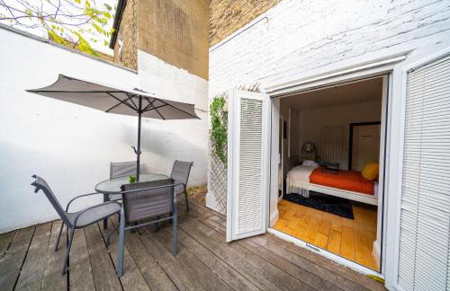Beautiful 1 Bedroom Apartment with Garden - Clapham Common - Minutes to Central London - Photo 27