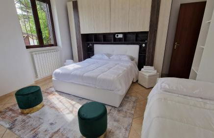 Country Chic Antico Casale - piscina idromassaggio lettini, solarium, cinema experience, wifi, parcheggio - Foto 3