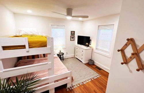 Mill House in Beautiful Downtown Jefferson - Foto 8