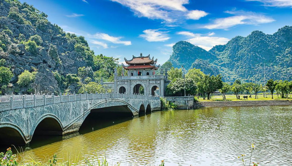 Hoa Lu e Tam Coc - Gita di un giorno per piccoli gruppi - Foto 1